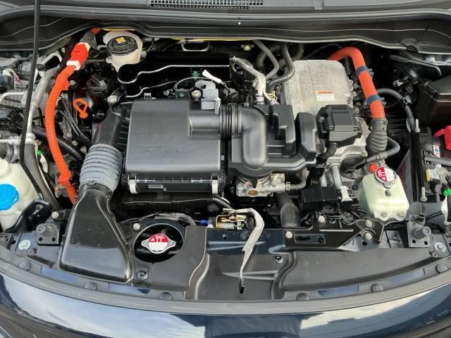 フィット ｅ：ＨＥＶホーム　ドラレコ　ナビ　Ｒカメラ　ブルートゥース　前後誤発進抑制機能　クリソナ　助手席エアバッグ　運転席エアバッグ　アイドリングストップ　ＬＥＤライト　ＵＳＢ接続　バックカメラ　ＡＢＳ　サイドエアバッグ（31枚目）