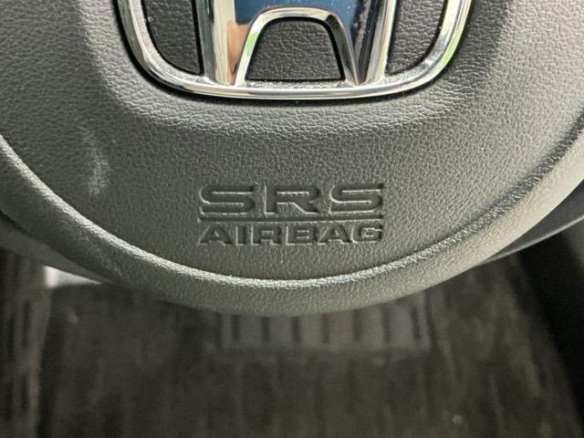 フィット ｅ：ＨＥＶホーム　ドラレコ　ナビ　Ｒカメラ　ブルートゥース　前後誤発進抑制機能　クリソナ　助手席エアバッグ　運転席エアバッグ　アイドリングストップ　ＬＥＤライト　ＵＳＢ接続　バックカメラ　ＡＢＳ　サイドエアバッグ（52枚目）