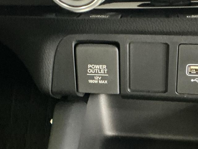 フィット ｅ：ＨＥＶホーム　ドラレコ　ナビ　Ｒカメラ　ブルートゥース　前後誤発進抑制機能　クリソナ　助手席エアバッグ　運転席エアバッグ　アイドリングストップ　ＬＥＤライト　ＵＳＢ接続　バックカメラ　ＡＢＳ　サイドエアバッグ（55枚目）