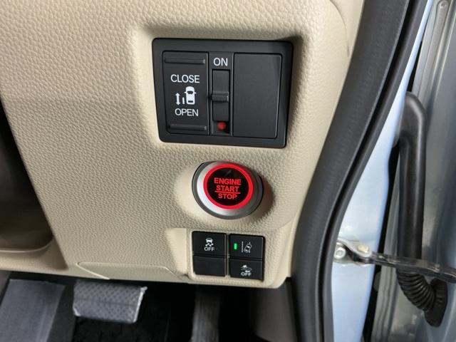 �^�]�Ȃ��瑀�삵�₷���e��X�C�b�`