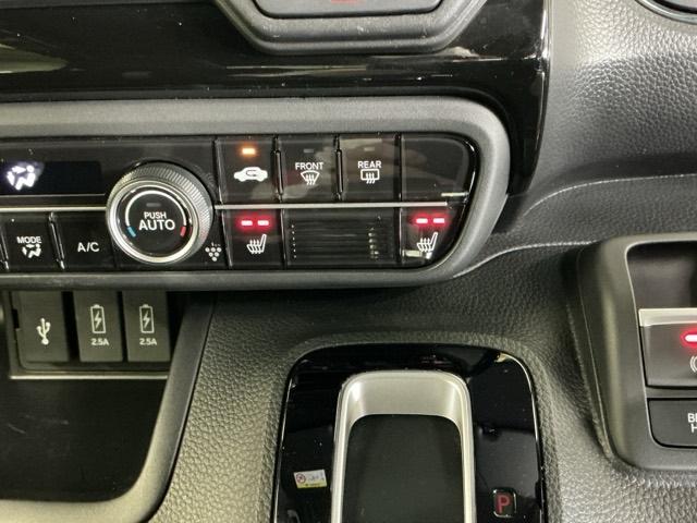 Ｎ－ＢＯＸカスタム Ｌ　ナビ　Ｒカメラ　ブルートゥース　フルセグ　Ｐソナー　サイドエアバッグ　Ａストップ　シートヒータ　ベンチシート　点検記録簿　キーフリーシステム　ＬＥＤライト　リアカメ　クルーズコントロール　ＡＣ　ＵＳＢ（13枚目）