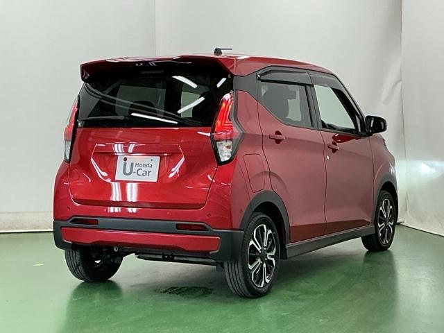 ｅＫクロス ＥＶ Ｐ　ナビ　ブルートゥース　フルセグＴＶ　地デジ　コーナーセンサー　アイドリングストップ　ＬＥＤライト　ＥＴＣ　オートライト　シートヒーター　フルオートエアコン　スマートキー　記録簿　盗難防止システム（8枚目）