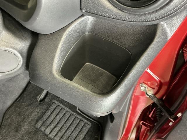 ｅＫクロス ＥＶ Ｐ　ナビ　ブルートゥース　フルセグＴＶ　地デジ　コーナーセンサー　アイドリングストップ　ＬＥＤライト　ＥＴＣ　オートライト　シートヒーター　フルオートエアコン　スマートキー　記録簿　盗難防止システム（16枚目）