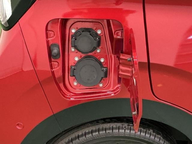 ｅＫクロス ＥＶ Ｐ　ナビ　ブルートゥース　フルセグＴＶ　地デジ　コーナーセンサー　アイドリングストップ　ＬＥＤライト　ＥＴＣ　オートライト　シートヒーター　フルオートエアコン　スマートキー　記録簿　盗難防止システム（43枚目）