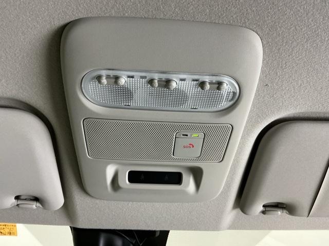 ｅＫクロス ＥＶ Ｐ　ナビ　ブルートゥース　フルセグＴＶ　地デジ　コーナーセンサー　アイドリングストップ　ＬＥＤライト　ＥＴＣ　オートライト　シートヒーター　フルオートエアコン　スマートキー　記録簿　盗難防止システム（57枚目）