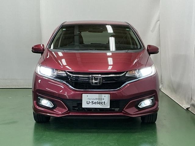 フィットハイブリッド Ｌホンダセンシング　ドラレコ　ナビ　Ｒカメラ　ブルートゥース　軽減ブレーキ　ＬＥＤ　サイドＳＲＳ　横滑り防止　ドライブレコーダー　フルセグテレビ　記録簿　パワーステアリング　盗難防止装置　オートクルーズ　ＥＴＣ車載器（6枚目）