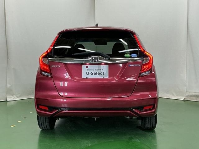 フィットハイブリッド Ｌホンダセンシング　ドラレコ　ナビ　Ｒカメラ　ブルートゥース　軽減ブレーキ　ＬＥＤ　サイドＳＲＳ　横滑り防止　ドライブレコーダー　フルセグテレビ　記録簿　パワーステアリング　盗難防止装置　オートクルーズ　ＥＴＣ車載器（9枚目）