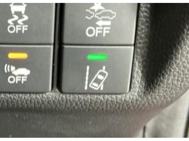 フィットハイブリッド Ｌホンダセンシング　ドラレコ　ナビ　Ｒカメラ　ブルートゥース　軽減ブレーキ　ＬＥＤ　サイドＳＲＳ　横滑り防止　ドライブレコーダー　フルセグテレビ　記録簿　パワーステアリング　盗難防止装置　オートクルーズ　ＥＴＣ車載器（24枚目）