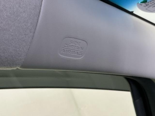 フィットハイブリッド Ｌホンダセンシング　ドラレコ　ナビ　Ｒカメラ　ブルートゥース　軽減ブレーキ　ＬＥＤ　サイドＳＲＳ　横滑り防止　ドライブレコーダー　フルセグテレビ　記録簿　パワーステアリング　盗難防止装置　オートクルーズ　ＥＴＣ車載器（50枚目）