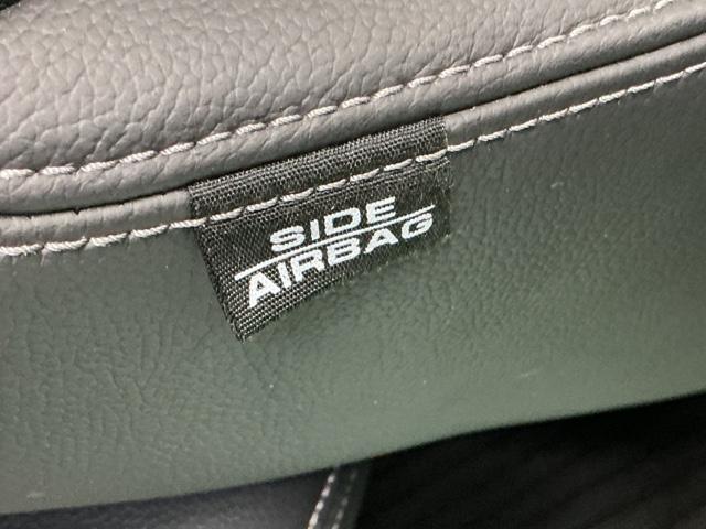 フィットハイブリッド Ｌホンダセンシング　ドラレコ　ナビ　Ｒカメラ　ブルートゥース　軽減ブレーキ　ＬＥＤ　サイドＳＲＳ　横滑り防止　ドライブレコーダー　フルセグテレビ　記録簿　パワーステアリング　盗難防止装置　オートクルーズ　ＥＴＣ車載器（53枚目）