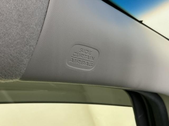 フィットハイブリッド Ｌパッケージ　ナビ　Ｒカメラ　ブルートゥース　フルセグ　サイドエアバック　ＤＶＤ再生　ＬＥＤ　ＥＣＯＮ　バックカメラ　オートクルーズコントロール　イモビライザー　ＥＴＣ　ＥＳＣ　ＡＵＴＯエアコン　ＡＢＳ　キーフリー（49枚目）