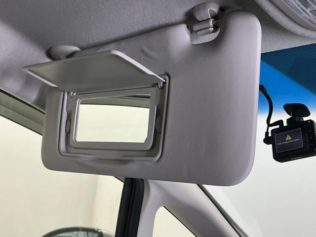 フィットハイブリッド Ｌパッケージ　ナビ　Ｒカメラ　ブルートゥース　フルセグ　サイドエアバック　ＤＶＤ再生　ＬＥＤ　ＥＣＯＮ　バックカメラ　オートクルーズコントロール　イモビライザー　ＥＴＣ　ＥＳＣ　ＡＵＴＯエアコン　ＡＢＳ　キーフリー（59枚目）