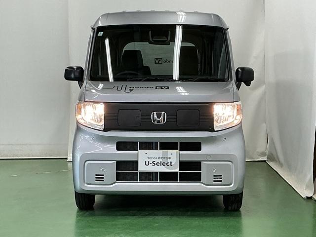 �n���Q���w�b�h���C�g�͒g���݂̂���F�ŗD�����A���邭�Ǝ˂��܂��B�I�[�g���C�g�R���g���[���t���Ŏ��̖͂��邳�ɉ����Ď����œ_���E�������܂�