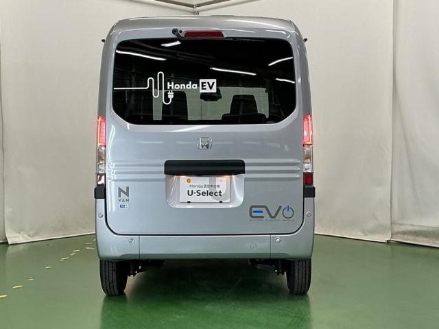 ���ꂪ�t�����₷�������K���X�ɂ̓������C�p�[���t���Ă��܂��B�t�����g�̃��C�p�[���n�m�̎��̓V�t�g���o�[�����o�[�X�ɓ����ƃ������C�p�[�������N���č쓮�A�N�����[�Ȏ��E���ۂĂ܂��B