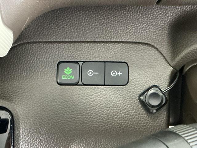 �d�b�n�m�X�C�b�`����ŔR��ǂ��Ȃ�悤�G�A�R����G���W���Ȃǂ𑍍��I�ɐ��䂵�܂�