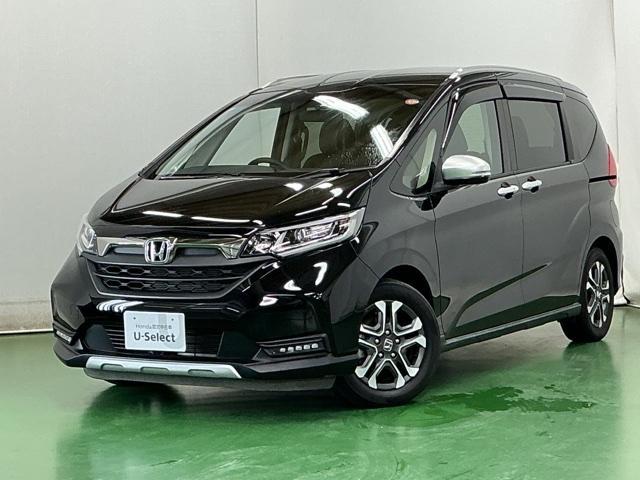 フリード クロスター・ホンダセンシング　ナビ　Ｒカメラ　ブルートゥース　フルセグ　両ＰＳＤ　ＵＳＢポート　地デジ　エアバック　Ｉストップ　ＶＳＡ　リヤカメラ　３列シート　整備記録簿　ＤＶＤ再生　イモビライザー　キーフリー　パワステ　クルコン（10枚目）