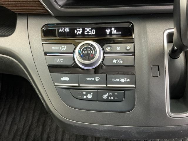 フリード クロスター・ホンダセンシング　ナビ　Ｒカメラ　ブルートゥース　フルセグ　両ＰＳＤ　ＵＳＢポート　地デジ　エアバック　Ｉストップ　ＶＳＡ　リヤカメラ　３列シート　整備記録簿　ＤＶＤ再生　イモビライザー　キーフリー　パワステ　クルコン（15枚目）