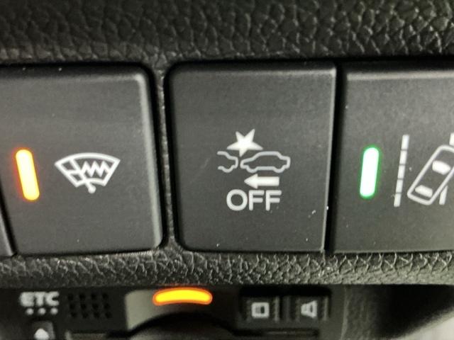 フリード クロスター・ホンダセンシング　ナビ　Ｒカメラ　ブルートゥース　フルセグ　両ＰＳＤ　ＵＳＢポート　地デジ　エアバック　Ｉストップ　ＶＳＡ　リヤカメラ　３列シート　整備記録簿　ＤＶＤ再生　イモビライザー　キーフリー　パワステ　クルコン（50枚目）