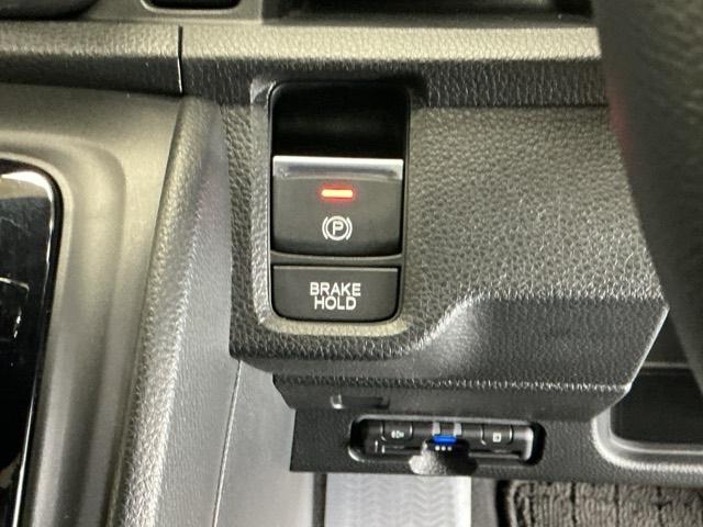 Ｎ－ＯＮＥ プレミアム　ドラレコ　ナビ　Ｒカメラ　ブルートゥース　ＵＳＢポート　衝突軽減　ＤＶＤ再生　ＥＳＣ　コーナーセンサー　ＬＥＤ　シ－トヒ－タ－　バックカメラ　フルセグ　カーテンエアバック　スマートキー　ＡＡＣ　ＥＴＣ（18枚目）