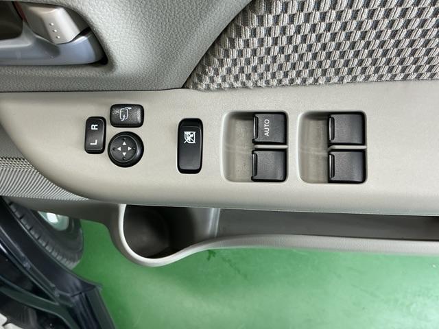 エブリイワゴン ＰＺターボ　ナビ　Ｒカメラ　ブルートゥース　フルセグ　Ｄカメラブレーキサポート　リアコーナーセンサー　助手席エアバック　運転席エアバック　セキュリティ　ＴＢ　ＤＶＤ再生　パワーウインドウ　ＡＡＣ　ＡＵＴＯライト（56枚目）