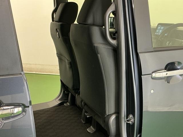 Ｎ－ＢＯＸカスタム ベースグレード　ディスプレイオーディオ　Ｒカメラ　ＵＳＢ　ＣＭＢＳ　ベンチシート　オートエアコン　スマートキ　ＬＥＤ　盗難防止装置　クルコン　バックカメラ　パワーステアリング　エアバッグ　ＥＳＣ　パワーウインドウ（47枚目）