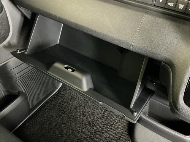 Ｎ－ＢＯＸカスタム ベースグレード　ディスプレイオーディオ　Ｒカメラ　ＵＳＢ　ＣＭＢＳ　ベンチシート　オートエアコン　スマートキ　ＬＥＤ　盗難防止装置　クルコン　バックカメラ　パワーステアリング　エアバッグ　ＥＳＣ　パワーウインドウ（48枚目）