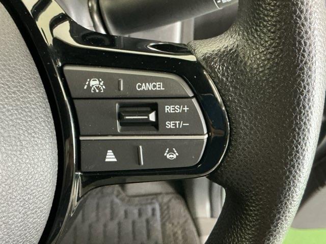 Ｎ－ＢＯＸカスタム ベースグレード　ディスプレイオーディオ　Ｒカメラ　ＵＳＢ　ＣＭＢＳ　ベンチシート　オートエアコン　スマートキ　ＬＥＤ　盗難防止装置　クルコン　バックカメラ　パワーステアリング　エアバッグ　ＥＳＣ　パワーウインドウ（56枚目）