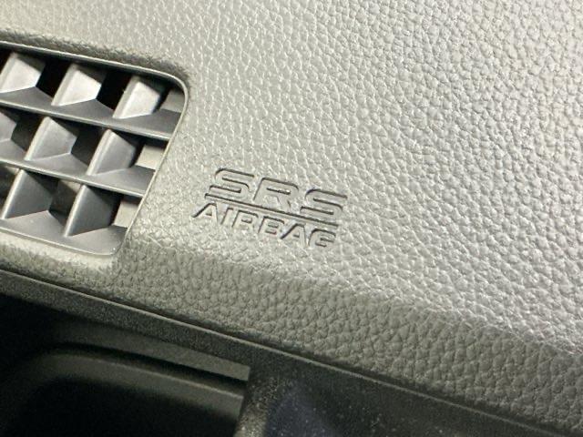 Ｎ－ＢＯＸカスタム ベースグレード　ディスプレイオーディオ　Ｒカメラ　ＵＳＢ　ＣＭＢＳ　ベンチシート　オートエアコン　スマートキ　ＬＥＤ　盗難防止装置　クルコン　バックカメラ　パワーステアリング　エアバッグ　ＥＳＣ　パワーウインドウ（58枚目）