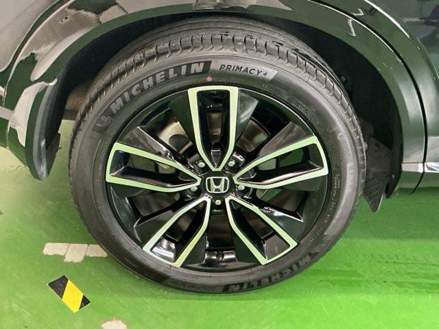 ヴェゼル ｅ：ＨＥＶＰＬａＹ　ナビ　Ｒカメラ　ブルートゥース　フルセグ　衝突被害軽減ブレーキ　カーテンエアバッグ　盗難防止装置　アイドルストップ　Ｐセンサー　ＡＢＳ　ＥＳＣ　フルオートエアコン　シートヒータ　エアバッグ　Ａライト（36枚目）