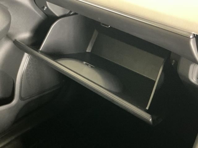 ヴェゼル ｅ：ＨＥＶＰＬａＹ　ナビ　Ｒカメラ　ブルートゥース　フルセグ　衝突被害軽減ブレーキ　カーテンエアバッグ　盗難防止装置　アイドルストップ　Ｐセンサー　ＡＢＳ　ＥＳＣ　フルオートエアコン　シートヒータ　エアバッグ　Ａライト（60枚目）