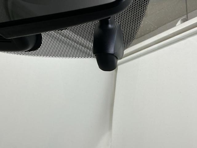 フリードハイブリッド ハイブリッド・Ｇホンダセンシング　ドラレコ　ナビ　Ｒカメラ　ブルートゥース　クルーズＣ　ＤＶＤ視聴　ＵＳＢ接続　ブレーキサポート　ＬＥＤヘットライト　Ｗエアバック　記録簿付き　バックモニタ　アイストップ　地デジフルセグ　キーレス　３列（13枚目）