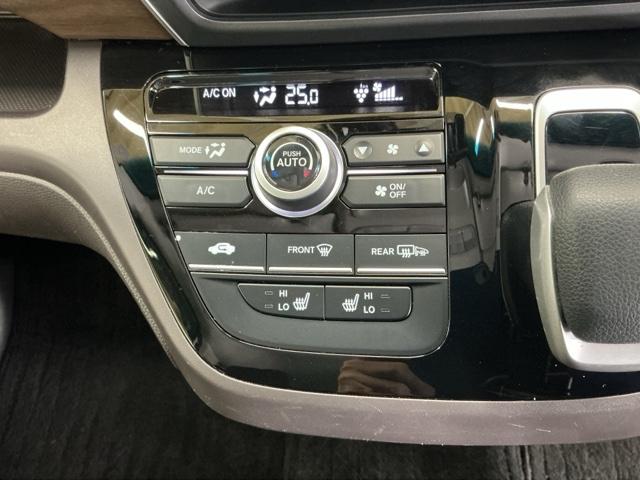 フリードハイブリッド ハイブリッド・Ｇホンダセンシング　ドラレコ　ナビ　Ｒカメラ　ブルートゥース　クルーズＣ　ＤＶＤ視聴　ＵＳＢ接続　ブレーキサポート　ＬＥＤヘットライト　Ｗエアバック　記録簿付き　バックモニタ　アイストップ　地デジフルセグ　キーレス　３列（16枚目）