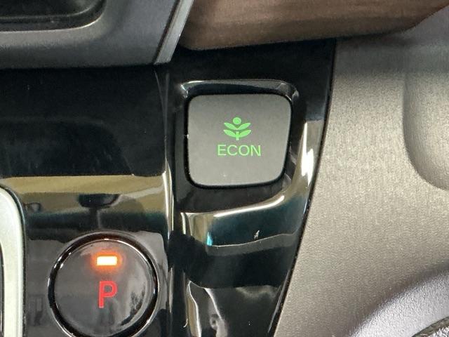 フリードハイブリッド ハイブリッド・Ｇホンダセンシング　ドラレコ　ナビ　Ｒカメラ　ブルートゥース　クルーズＣ　ＤＶＤ視聴　ＵＳＢ接続　ブレーキサポート　ＬＥＤヘットライト　Ｗエアバック　記録簿付き　バックモニタ　アイストップ　地デジフルセグ　キーレス　３列（29枚目）