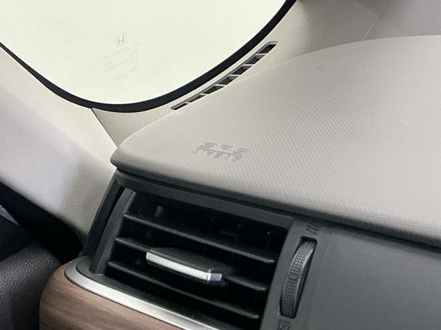 フリードハイブリッド ハイブリッド・Ｇホンダセンシング　ドラレコ　ナビ　Ｒカメラ　ブルートゥース　クルーズＣ　ＤＶＤ視聴　ＵＳＢ接続　ブレーキサポート　ＬＥＤヘットライト　Ｗエアバック　記録簿付き　バックモニタ　アイストップ　地デジフルセグ　キーレス　３列（52枚目）