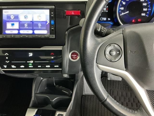 フィットハイブリッド Lパッケージ ナビ Rカメラ ブルートゥース フルセグ 横滑防止 カーテンエアバック DVD視聴 ETC車載器 ECOモード 助手席エアバック クルーズコントロール LEDヘッドライト エアコン エアバック(3枚目)