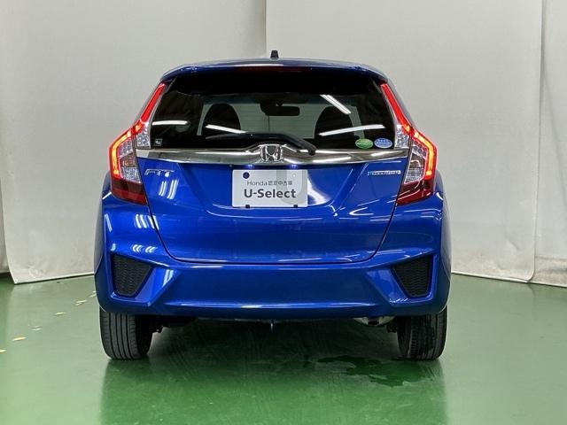 フィットハイブリッド Lパッケージ ナビ Rカメラ ブルートゥース フルセグ 横滑防止 カーテンエアバック DVD視聴 ETC車載器 ECOモード 助手席エアバック クルーズコントロール LEDヘッドライト エアコン エアバック(9枚目)