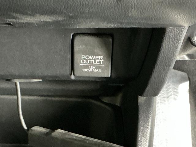 フィットハイブリッド Lパッケージ ナビ Rカメラ ブルートゥース フルセグ 横滑防止 カーテンエアバック DVD視聴 ETC車載器 ECOモード 助手席エアバック クルーズコントロール LEDヘッドライト エアコン エアバック(46枚目)