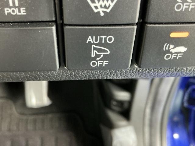 フィットハイブリッド Lパッケージ ナビ Rカメラ ブルートゥース フルセグ 横滑防止 カーテンエアバック DVD視聴 ETC車載器 ECOモード 助手席エアバック クルーズコントロール LEDヘッドライト エアコン エアバック(48枚目)