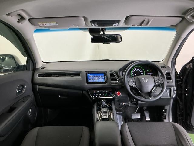 ヴェゼル ハイブリッドＸ・ホンダセンシング　ナビ　Ｒカメラ　ブルートゥース　フルセグ　地デジＴＶ　アクティブクルーズコントロール　リアカメラ　サイドカーテンエアバック　スマートキープッシュスタート　ＵＳＢポート　ＬＥＤヘッドライト　ＤＶＤ再生（2枚目）