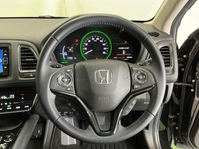 ヴェゼル ハイブリッドＸ・ホンダセンシング　ナビ　Ｒカメラ　ブルートゥース　フルセグ　地デジＴＶ　アクティブクルーズコントロール　リアカメラ　サイドカーテンエアバック　スマートキープッシュスタート　ＵＳＢポート　ＬＥＤヘッドライト　ＤＶＤ再生（48枚目）