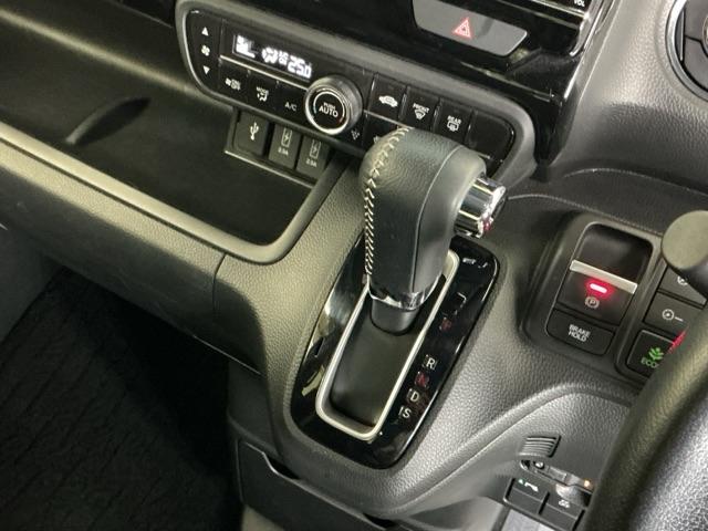 Ｎ－ＢＯＸ Ｌ・ターボ　ドラレコ　ナビ　Ｒカメラ　ブルートゥース　横滑防止　ＣＭＢＳ　スマキ－　リヤカメラ　カーテンエアバッグ　Ｉストップ　フロントベンチシート　ＵＳＢ　コーナーソナー　Ｓヒーター　ＥＴＣ車載器　ターボモデル（18枚目）