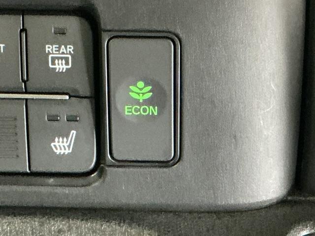 N-BOXカスタム ベースグレード ドラレコ ナビ Rカメラ ブルートゥース Pソナー レーダーブレーキサポート ETC装備 定期点検記録簿 地デジ対応 サイドエアバック Sヒータ スマートキー&プッシュスタート 横滑り防止 USB(29枚目)