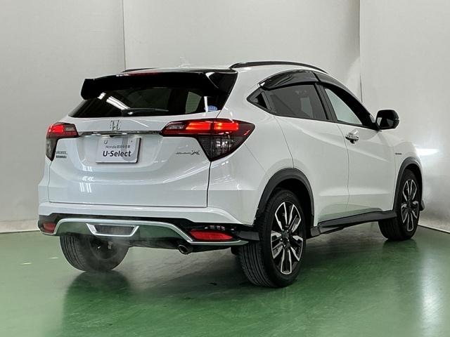 ��^�e�[���Q�[�g�X�|�C���[�����Ńt�H�������X�^�C���b�V���ɂ��Ă��܂��B�������s���ɂ͑��s���萫�\�ɗD��Ă��āA��R��ɂ��傫���v�����܂�