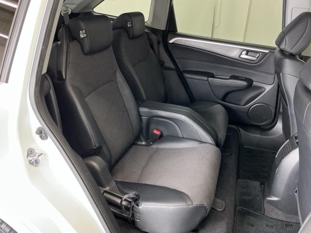 �t���b�g�ȏ��ƕG���⓪��X�y�[�X�ȂǏ\���ȍL��������܂�