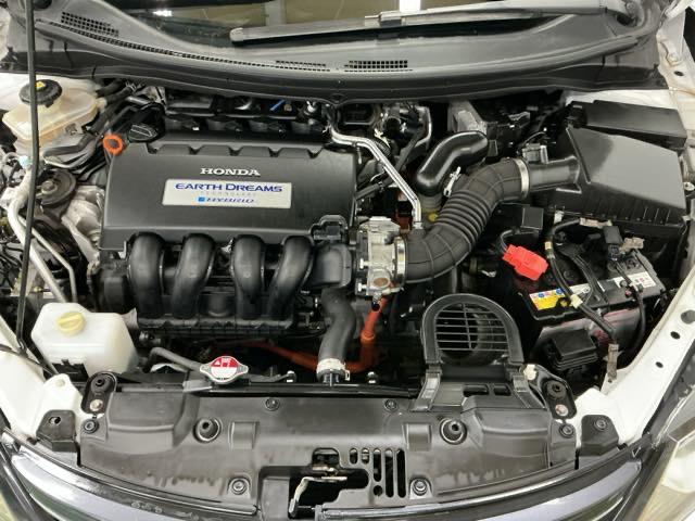 �G���W�����[�������ꂢ�ɃN���[�j���O���Ă��܂��A���ꂢ�ȃG���W�������炱�����J�ȃ����e�i���X���s���͂��܂�