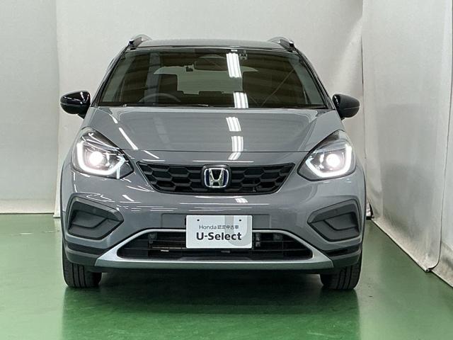 フィット ｅ：ＨＥＶクロスター　ナビ　Ｒカメラ　ブルートゥース　フルセグ　スマキー　ソナー　カーテンエアバック　セキュリティーアラーム　クルコン　ＥＴＣ装備　パワーウィンド　ＵＳＢ接続　ＬＥＤヘッドライト　ドラレコ付き　Ｂカメラ（6枚目）