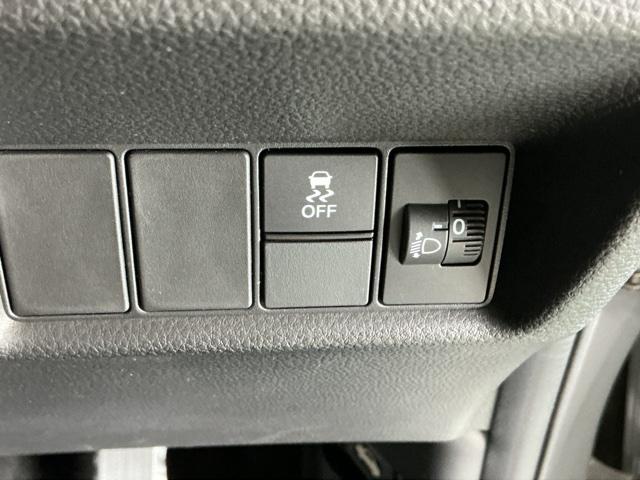 フィット ｅ：ＨＥＶクロスター　ナビ　Ｒカメラ　ブルートゥース　フルセグ　スマキー　ソナー　カーテンエアバック　セキュリティーアラーム　クルコン　ＥＴＣ装備　パワーウィンド　ＵＳＢ接続　ＬＥＤヘッドライト　ドラレコ付き　Ｂカメラ（28枚目）