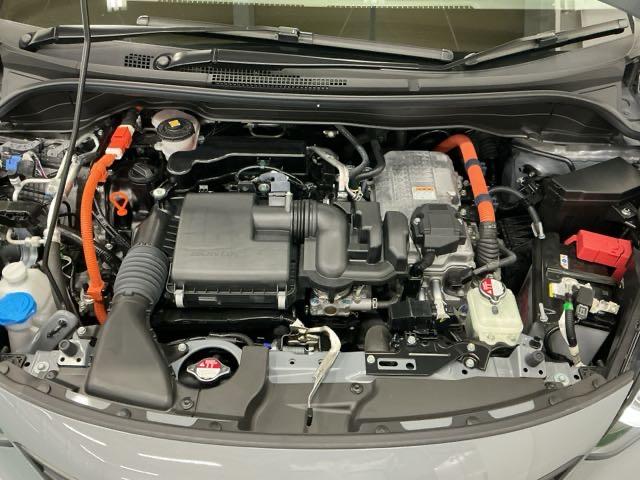 フィット ｅ：ＨＥＶクロスター　ナビ　Ｒカメラ　ブルートゥース　フルセグ　スマキー　ソナー　カーテンエアバック　セキュリティーアラーム　クルコン　ＥＴＣ装備　パワーウィンド　ＵＳＢ接続　ＬＥＤヘッドライト　ドラレコ付き　Ｂカメラ（31枚目）