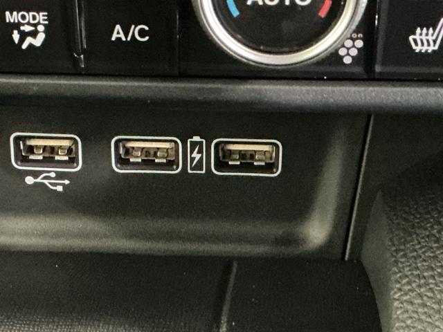 Ｎ－ＷＧＮカスタム Ｌ　ディスプレイオーディオ　Ｒカメラ　ブルートゥース　ＬＥＤヘットライト　サイドエアバッグ　ＵＳＢポート　記録簿　コーナーセンサー　キーレス　エアバッグ　オートエアコン　ＥＴＣ　シートヒータ　クルコン（20枚目）