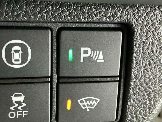 ヴェゼル ｅ：ＨＥＶＺ　ドラレコ　ナビ　Ｒカメラ　ブルートゥース　地上デジタル　ＵＳＢ入力　ハンズフリーテールゲート　シートＨ　サイドエアＢ　パークセンサー　リヤカメラ　点検記録簿　ＬＥＤヘットライト　ＥＳＣ　パワステ（25枚目）